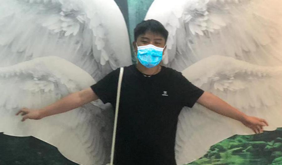 DƬ